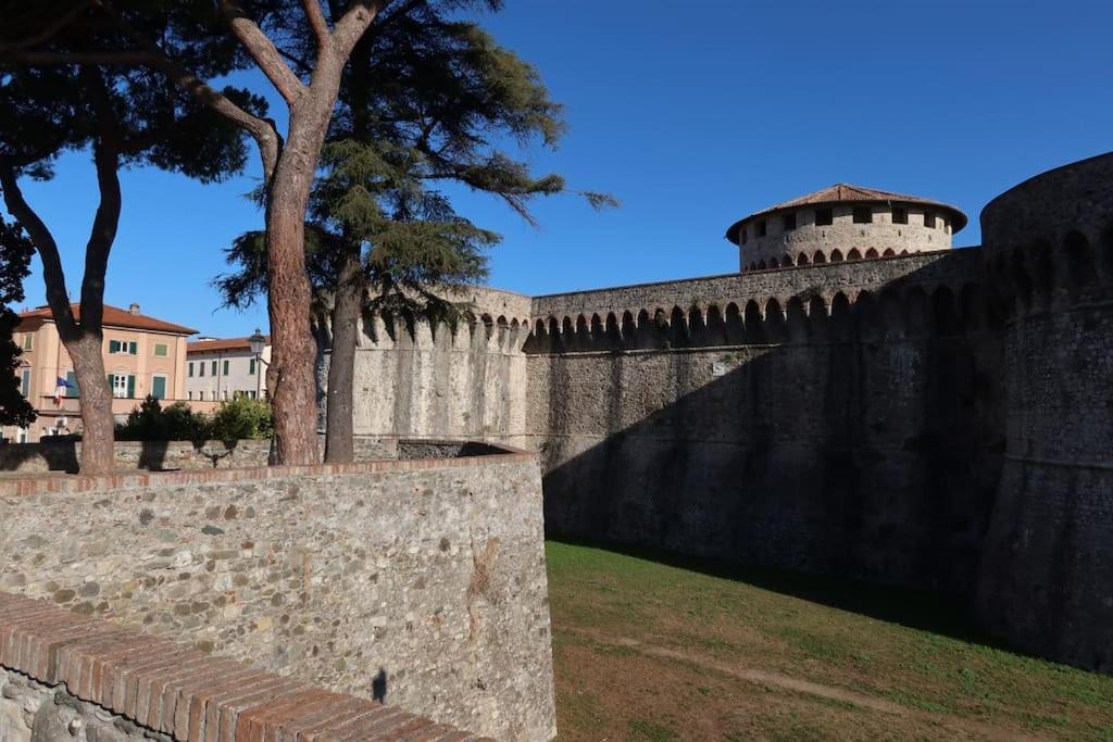 La Casa Di Loris Daire Sarzana Dış mekan fotoğraf